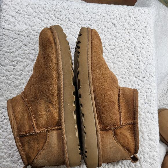 UGG Women's Classic Ultra Mini Chestnut size womens bootie size 7 - Picture 3 of 6